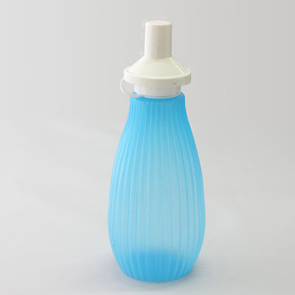 Plastic gynecology bottle
